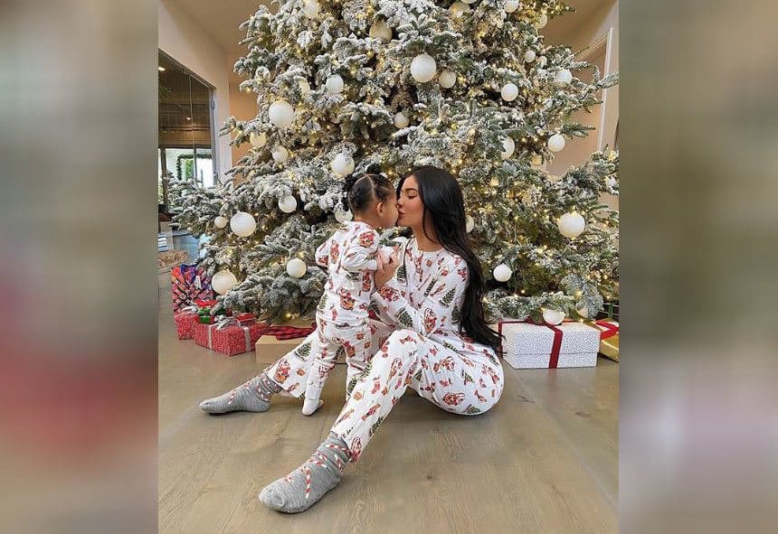 Kylie Jenner and her daughter turned around wearing matching Christmas outfits. 