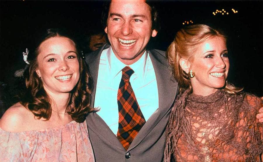 John Ritter with his wife (of the time) Nancy on his left and Suzanne Somers on his right 