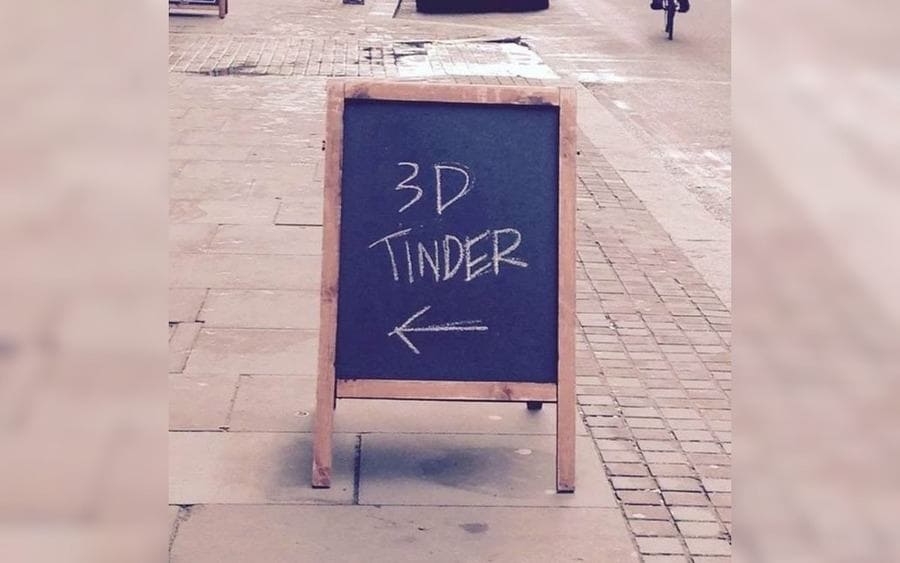 Cartel que lee: 3D Tinder