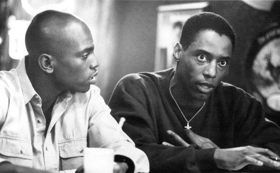 Mekhi Phifer and Isiah Washington sitting at a bar counter in a scene from Clockers 