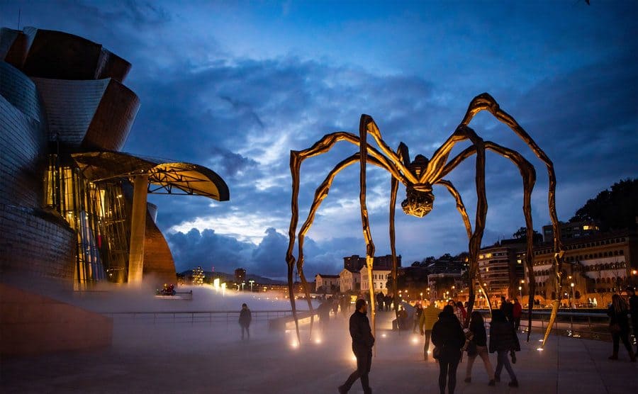 Escultura de araña gigante, en Bilbao, España