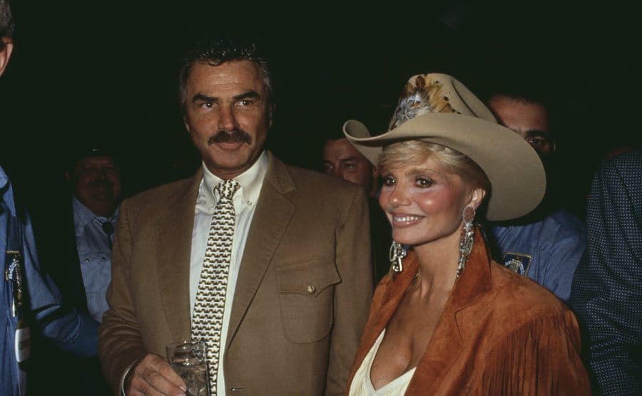 Burt Reynolds and Loni Anderson on the red carpet 