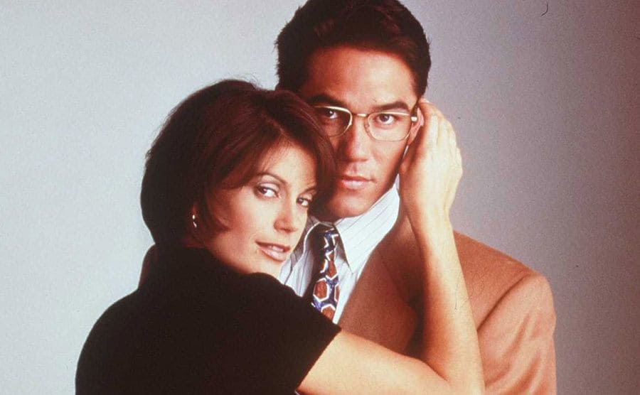 Publicity still of Teri Hatcher and Dean Cain of the hit TV series 'Lois & Clark', circa 1996.