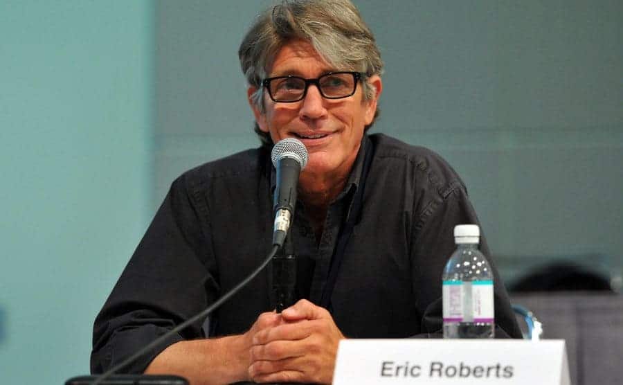 Eric Roberts speaks at the Reality Rocks Expo. 