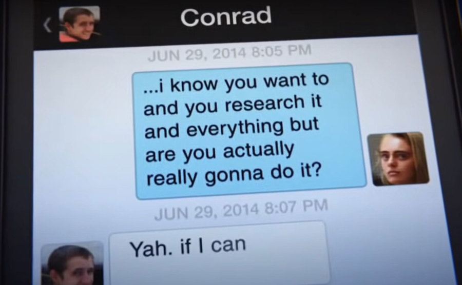A screengrab on Carter’s texting to Roy.