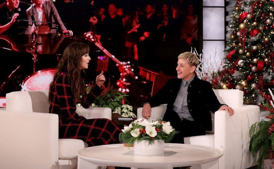 A still of Dakota and Ellen’s conversation at the Ellen show.