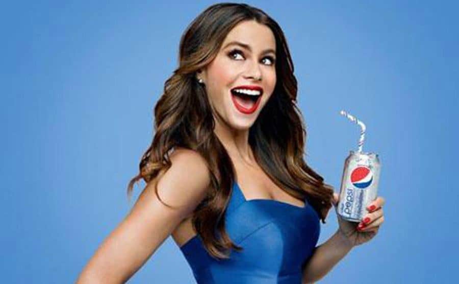 Sofia takes part in an ad campaign for Pepsi. 