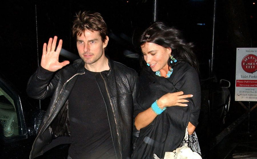 Tom Cruise and Sofia Vergara were photographed walking together. 