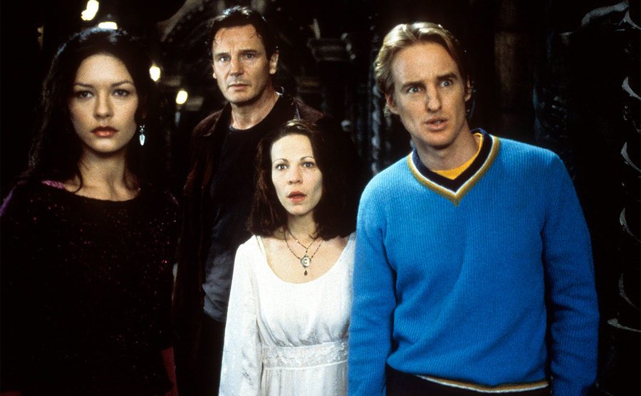Catherine Zeta Jones, Liam Neeson, Lili Taylor and Owen Wilson in a scene from the film 'The Haunting'.