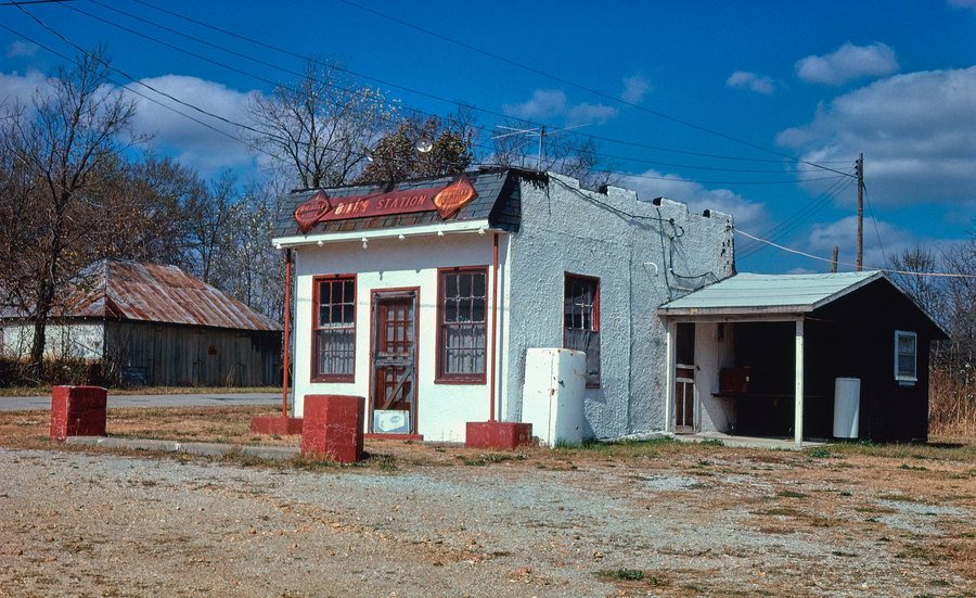 A dated photograph of rural Missouri.