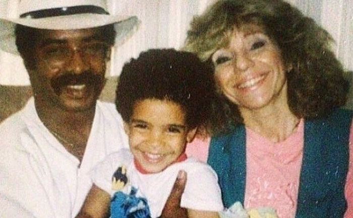 A photo of Drake and his parents. 