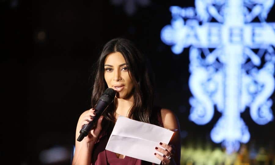 Kim Kardashian raises a toast for Elizabeth Taylor Foundation